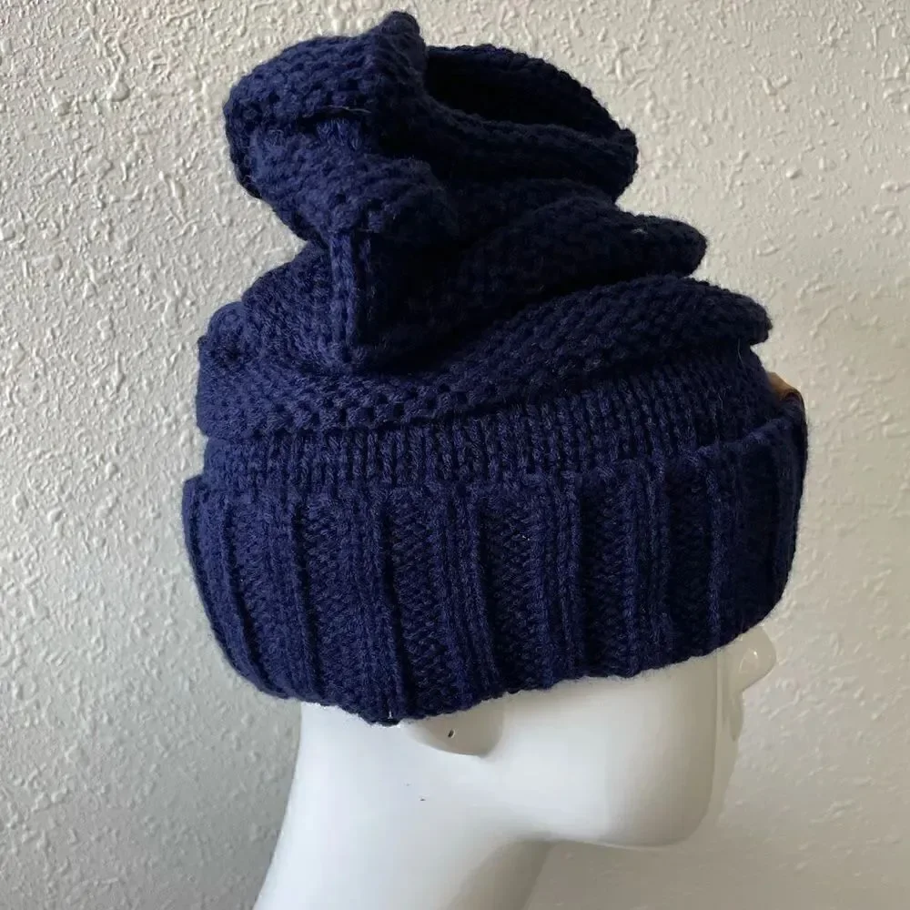 Mortarto Matching Blue Hat and Scarf EUC